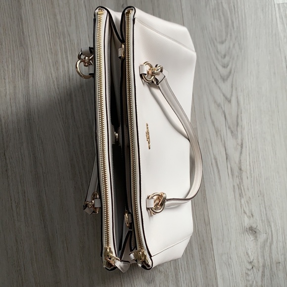 Coach Purse - Picture 3 of 6